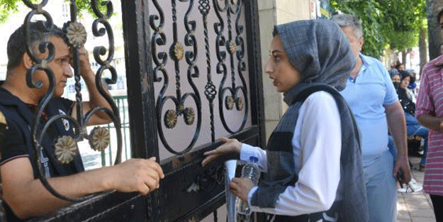 YKS sınavına geç kaldı! 'Neden geç kaldın?' sorusuna verdiği cevap gündem oldu