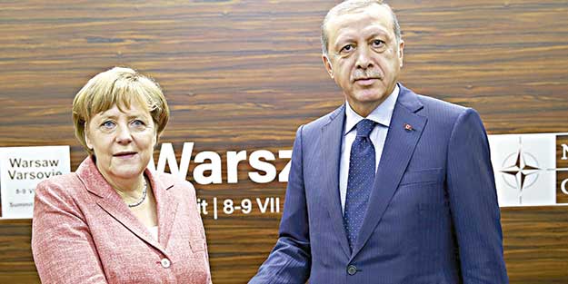 Yoğun diplomasi trafiği