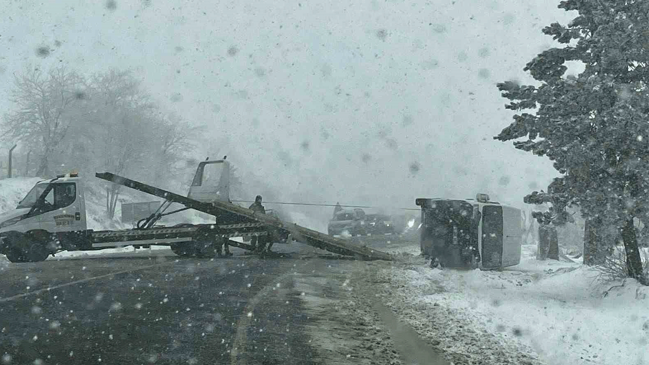 Yoğun kar kazaya neden oldu!