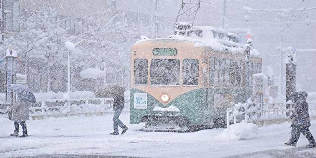 Yoğun kar yağışı 525 kişiyi hastanelik etti!