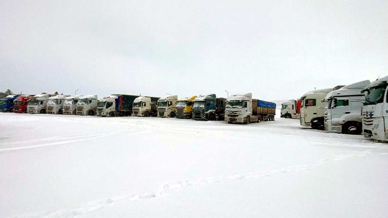 Valilik duyurdu: Ağır tonajlı araç trafiğine kapatıldı