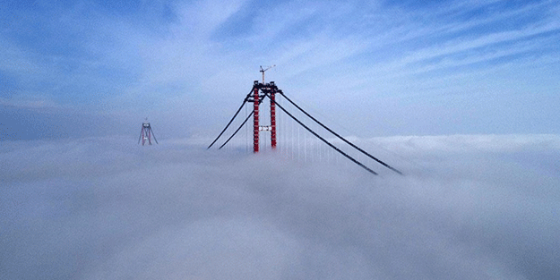 Yoğun sis nedeniyle Çanakkale Boğazı trafiğe kapatıldı