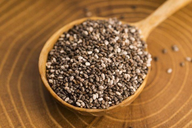 Yoğurdun içine bir avuç atıp yiyin! Kan şekerini sabitliyor: 7/24 tüketebilirsiniz! Sonuçları neler olacak?