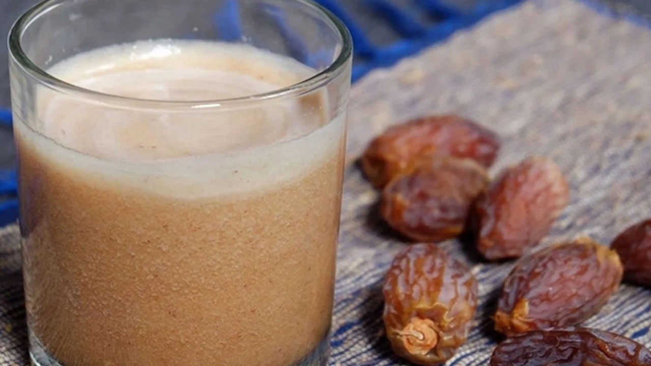 Yoğurtlu meyve karışımı: Yoğurt, böğürtlen, kivi! Kanserojen uzaklaştırır!