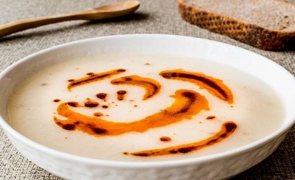Yoğurtlu şehriye çorbası nasıl yapılır? Tam ölçülü şehriye çorbası