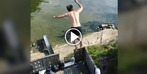 Yok artık: Kaydırağın üstüne atladığı yere bakın!