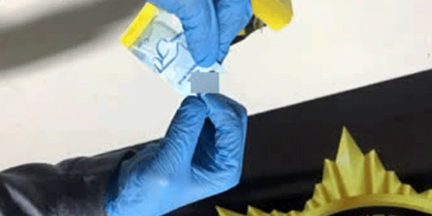 Yok artık! Uyuşturucuyu gözlük silme mendili paketlerine sakladılar