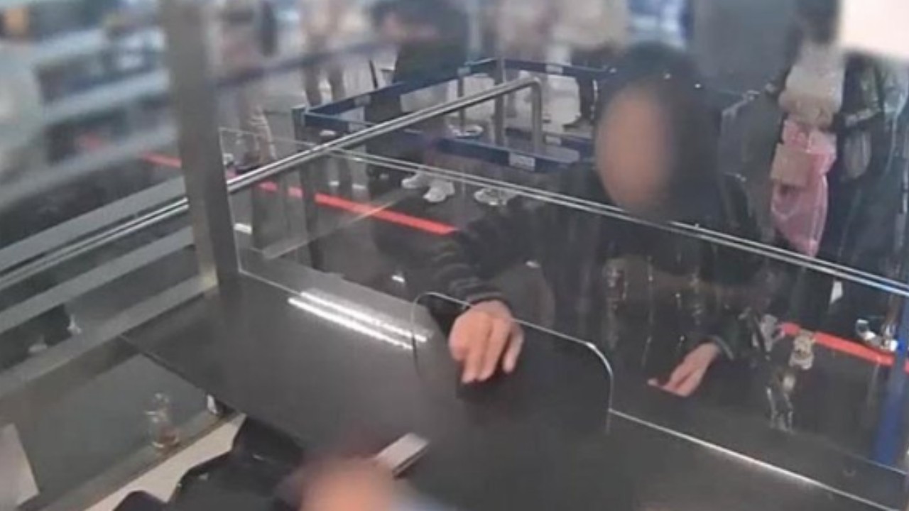 Yok böyle bir kaçakçılık! Kaçak altınlar zanlıların vücudundan cerrahi müdahale ile alındı