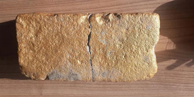 Yok böyle dolandırıcılık! Külçe altın diye parke taşı sattılar
