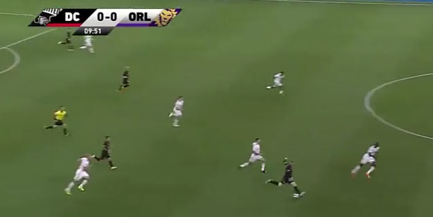 Yok böyle gol! Wayne Rooney kaleciyi rezil etti