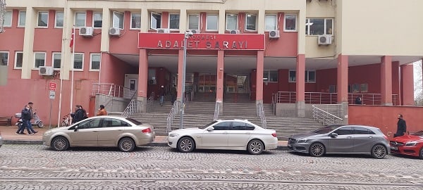 Yok böyle savunma! Bakın uyuşturucu cezaevine nasıl girmiş