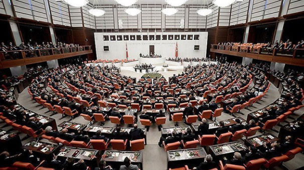 YÖK Kanunu'nda değişiklik Meclis'te kabul edildi