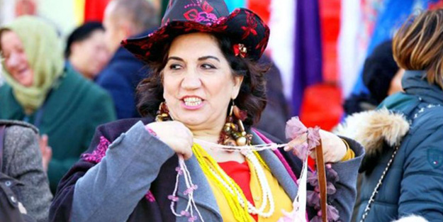 Yok mu bir yönetmen, oynatsın şu kadını!
