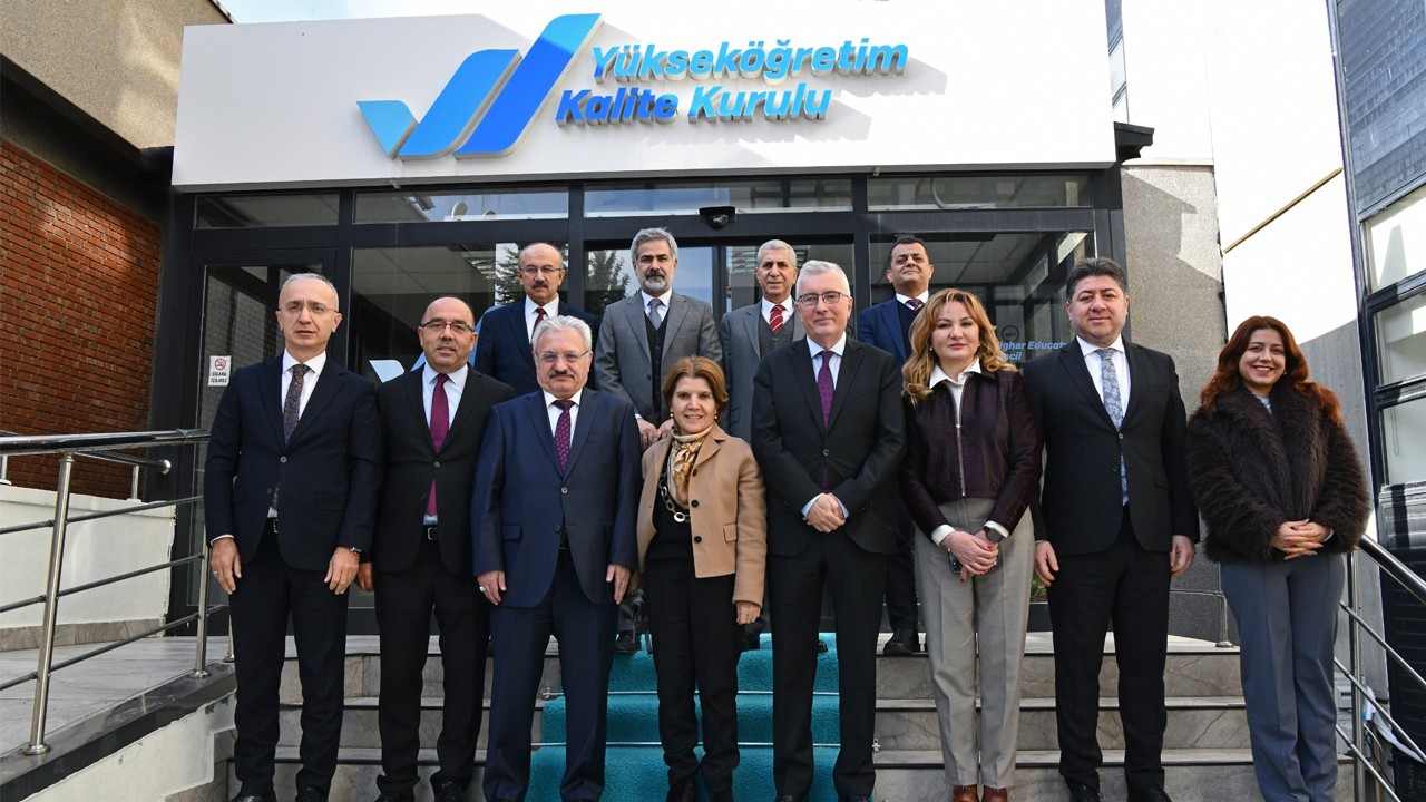 YÖKAK, Kocabıçak ile “devam” dedi