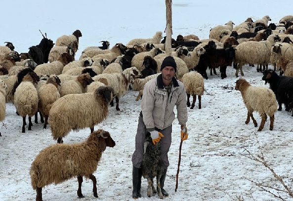 Yokluktan İran’dan transfer etti! 85 milyon kişi var ama kimse yanaşmıyor