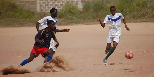 Yoksul Afrika'nın umudu 'futbol' oldu