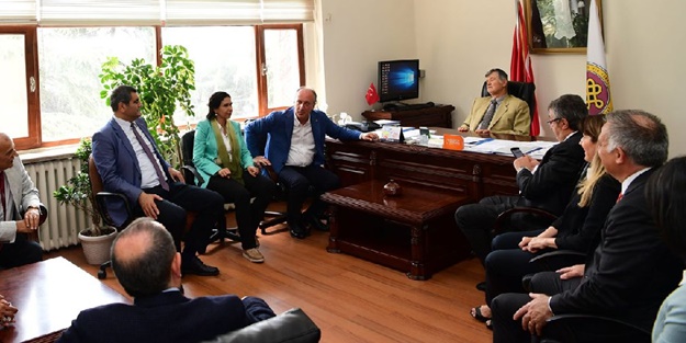 YÖK'ten görevden alınan dekan için açıklama