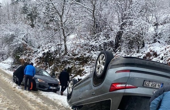 Yol adeta buz pistine döndü!