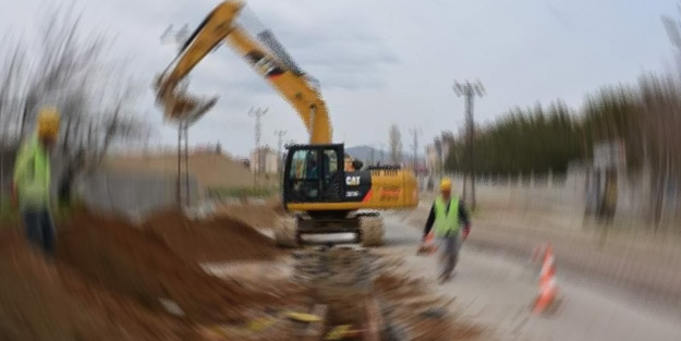 Yol çalışmasında insana ait kafa tası ve kemik parçaları bulundu
