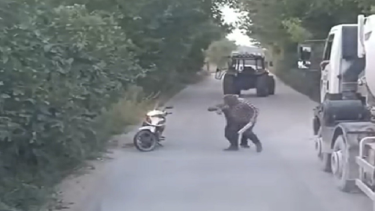 Yol kavgasında sopalar konuştu