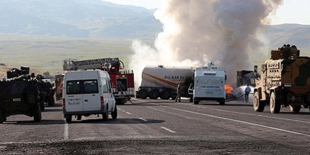Yol kesip beton mikserini ateşe verdiler