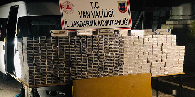 Yol kontrolleri sırasında durduruldu! Tam 9 bin 40 paket ele geçirildi