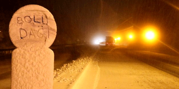 Yola çıkacaklar dikkat! Kar kalınlığı 10 santimetreye ulaştı