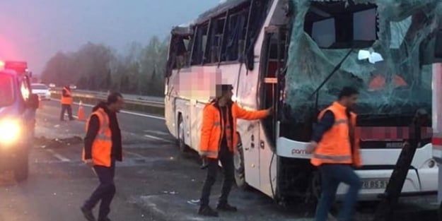 Yolcu otobüsü devrildi! Çok sayıda yaralı var