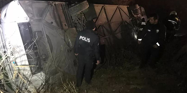 Yolcu otobüsü şarampole devrildi! Yaralılar var