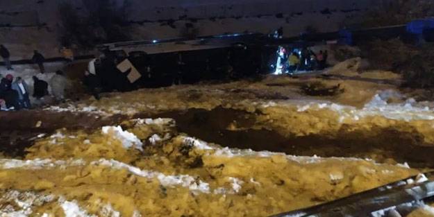 Yolcu otobüsü şarampole yuvarlandı