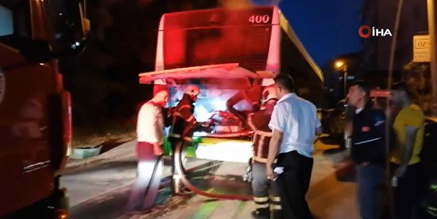 Yolcu otobüsünde korku dolu anlar! Bir anda dumanlar yükseldi