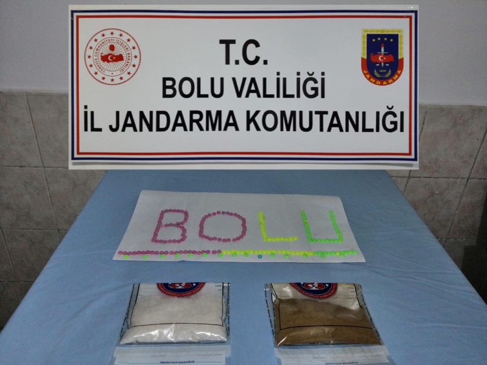 Yolcu otobüsünde uyuşturucu ile yakalanan şahıs gözaltına alındı 