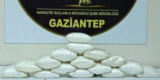 Yolcu otobüsünden çıkanlar pes dedirtti