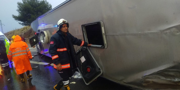 Yolcu otobüsünün devrildiği kazadan acı haber