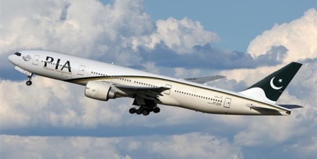 Yolcu uçağına havada ateş: 1 ölü