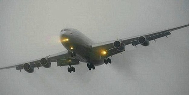 Yolcu uçağında bomba paniği