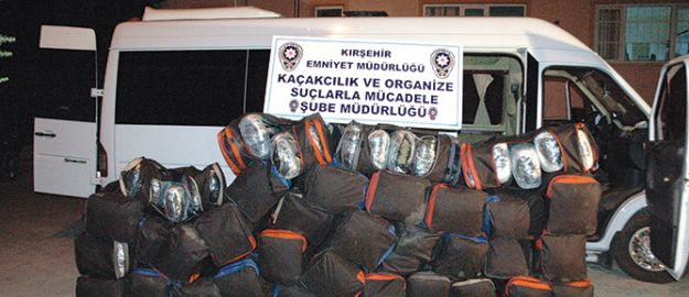 Yolcu minibüsünde 700 kilo esrar
