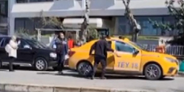 Yolcudan taksiciye kavga çıkaran cevap