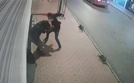Yolda yürüyen kadına kafa atan şahsa 15 yıl hapis talebi