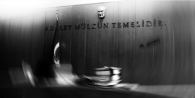 Yolda yürüyen kadını sırtından bıçaklayan kişi serbest bırakıldı