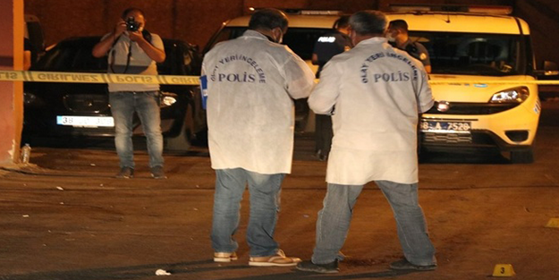 Yoldan geçen adamı da vurdular: Kayseri'de silahlı çatışma!