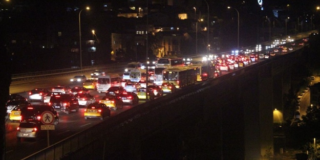 Yollarda bayram yoğunluğu