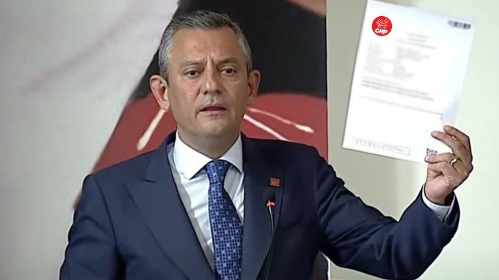 Yolsuzluğa batan CHP fokur fokur! Özgür Özel’ e bir mektup daha