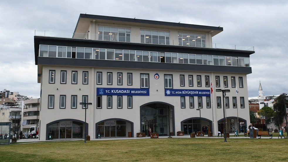 Yolsuzluk soruşturmasında gözaltına alınmışlardı! CHP’li başkanın da bulunduğu 6 şüpheli adliyeye sevk edildi