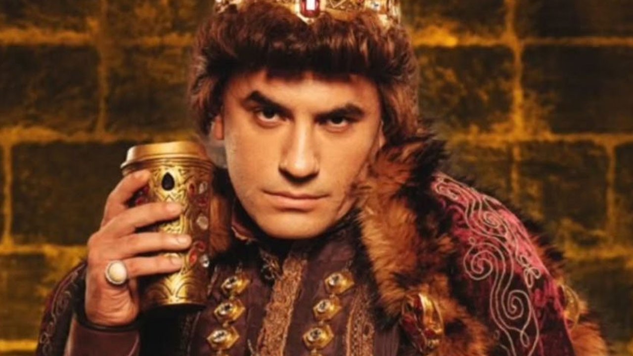 Yolsuzluk tutuklusu Ekrem’i övdü, söyleşiyi kaptı!