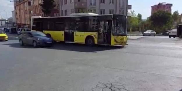 Yolun ortasında arızalanan İETT otobüsü trafiği karıştırdı!