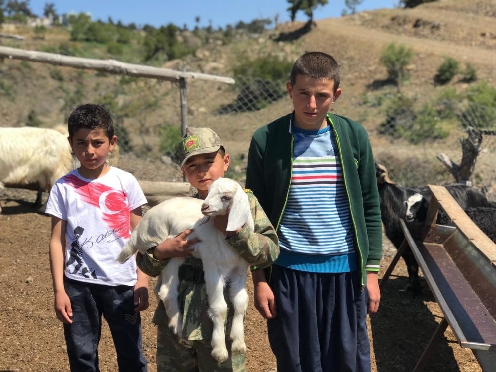 Yörük çocuğu Alperen’in asker hayali gerçek oldu 