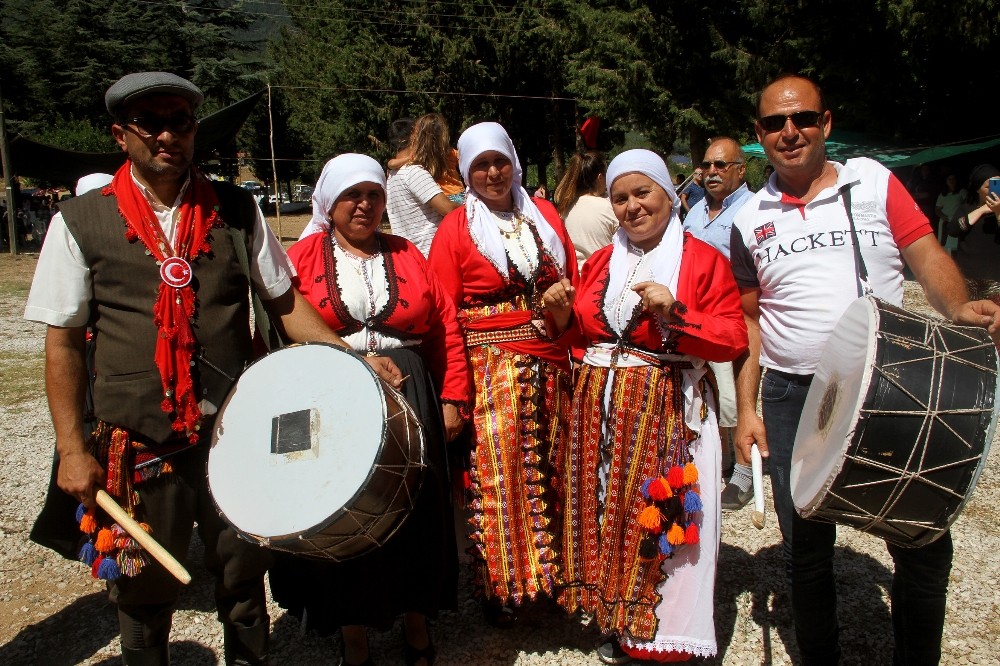 Yörük Oyunları Şenliği büyük ilgi gördü 