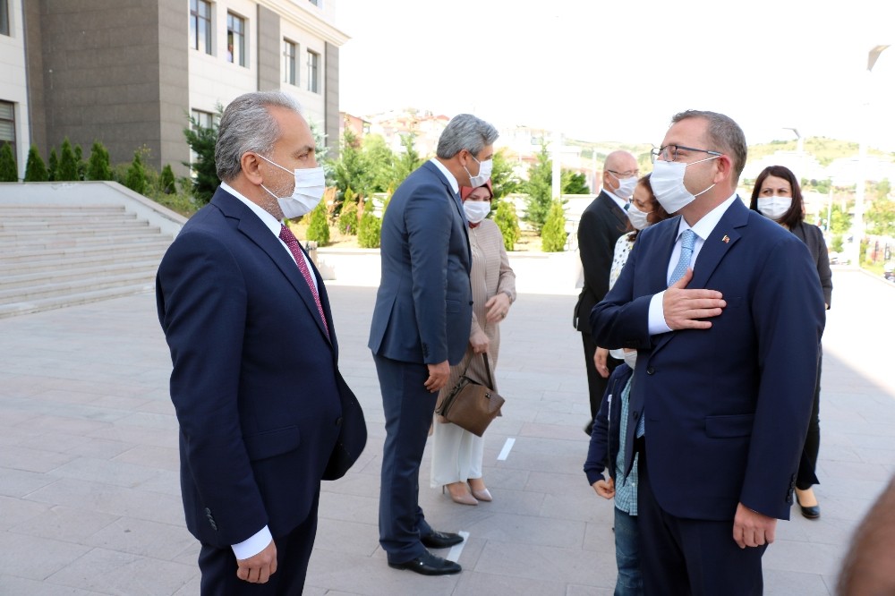 Yozgat Valisi Polat, göreve başladı 