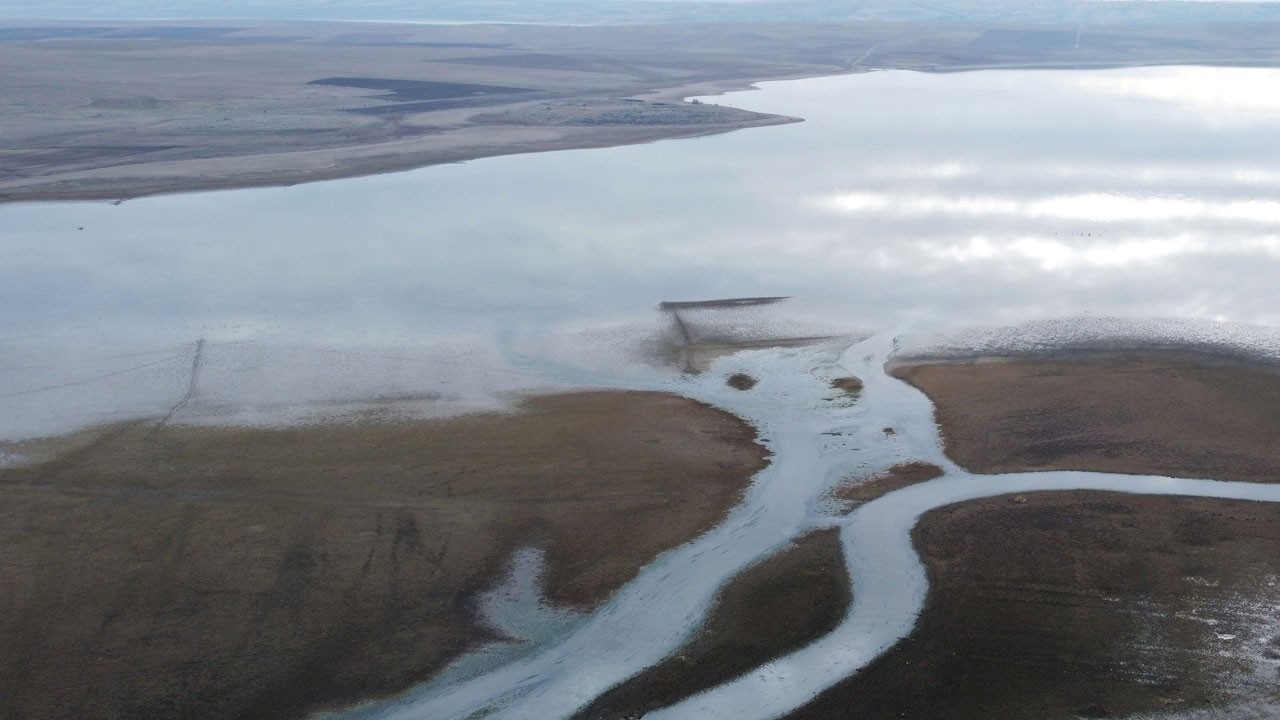 Yozgat’ta endişelendiren manzara! Baraj gölü kurudu